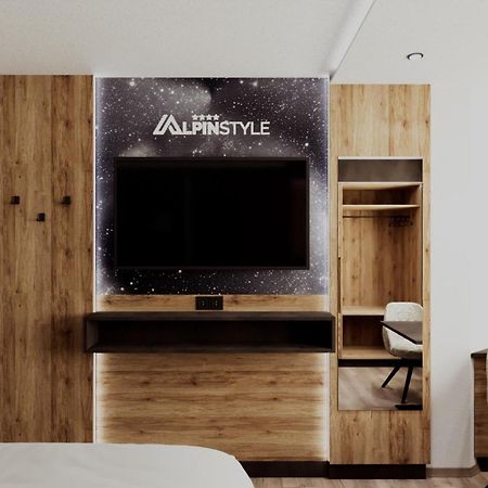 Alpinstyle Hotel Ischgl Exterior foto