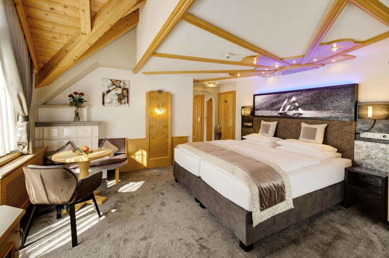 Alpinstyle Hotel Ischgl Exterior foto